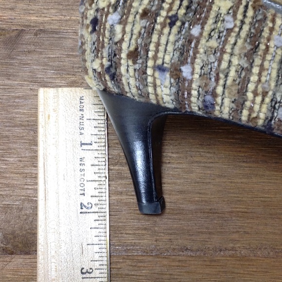 Jaime Mascaro Pointed Tweed Kitten Heels - Picture 8 of 8